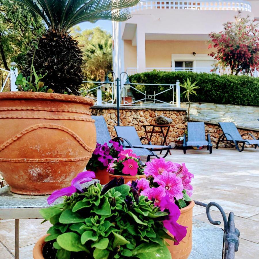 Aparthotel Golden Sun Párga Zewnętrze zdjęcie